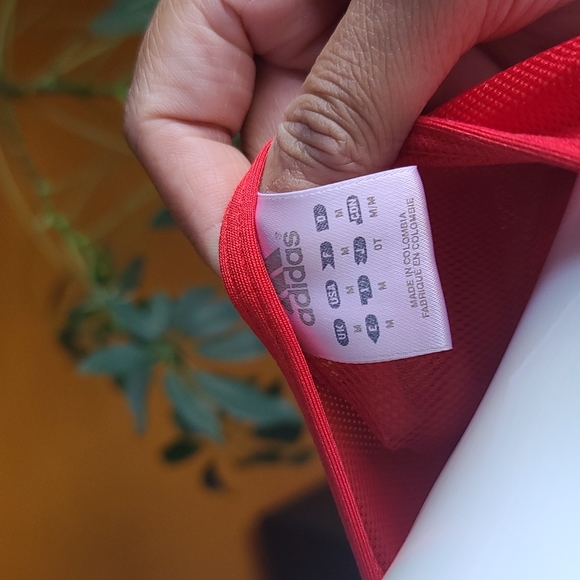 Adidas sport top - Picture 4 of 4